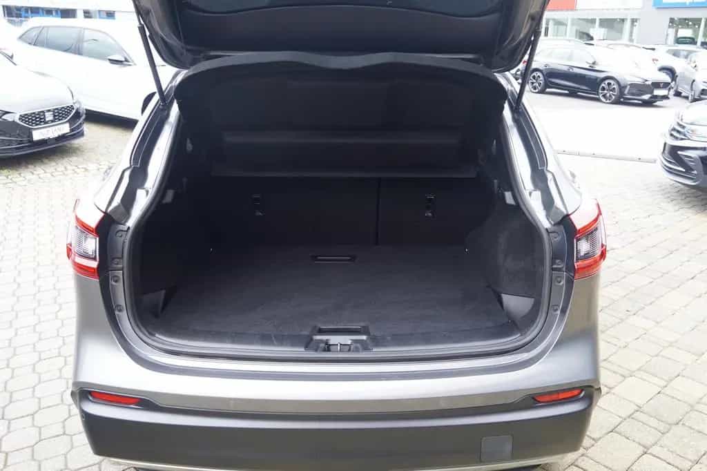 Nissan Qashqai 1.2 Visia Klimaaut. LED Navi Kamera DAB 03/2018-photo-7