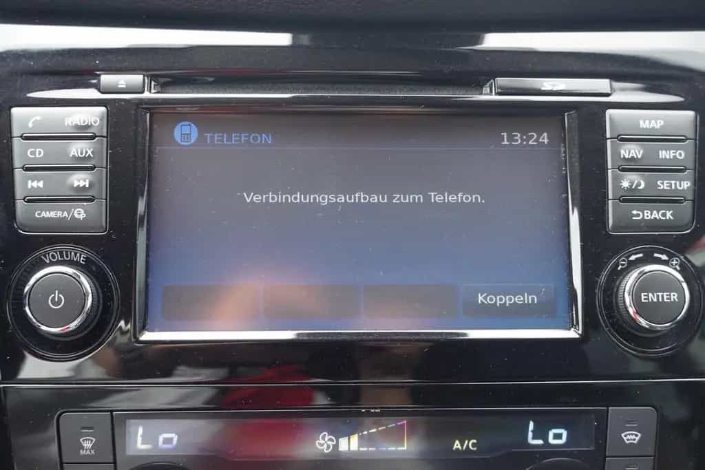 Nissan Qashqai 1.2 Visia Klimaaut. LED Navi Kamera DAB 03/2018-photo-9
