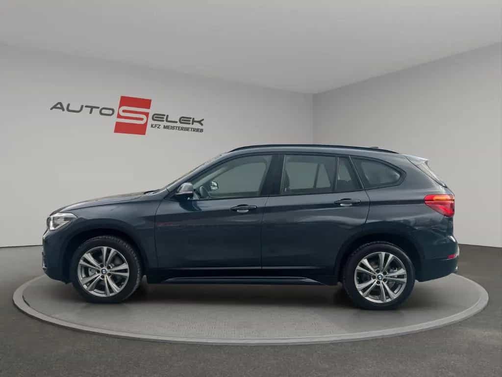 BMW X1 xDrive 18 d Sport Line AUTOMATIK 01/2017-photo-1