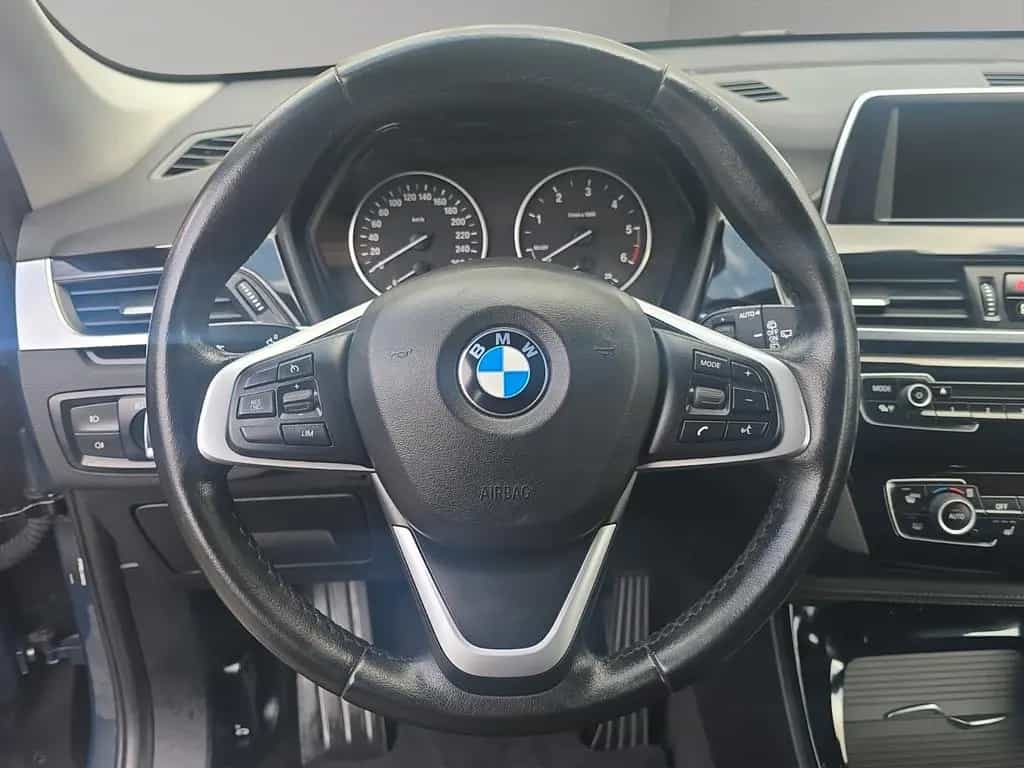 BMW X1 xDrive 18 d Sport Line AUTOMATIK 01/2017-photo-9
