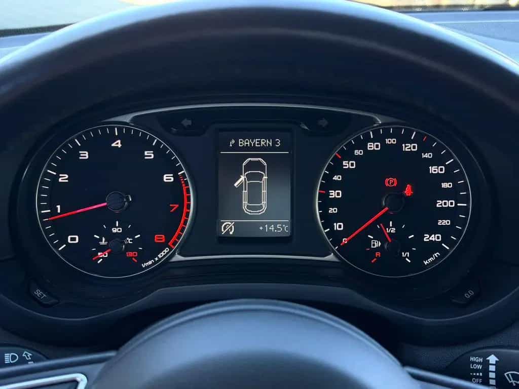 Audi A1 1.4 TFSI Sportback S-Line+Klima+Bluetooth+17" 05/2016-photo-13