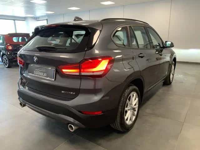BMW X1 sDrive 18d xLine Automatico 03/2020-photo-5