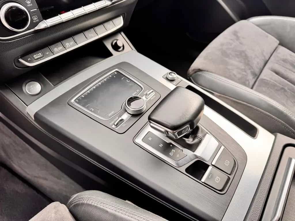Audi Q5 quattro 4X4 ALLRAD AHK/NAVI/KAMERA 02/2018-photo-24