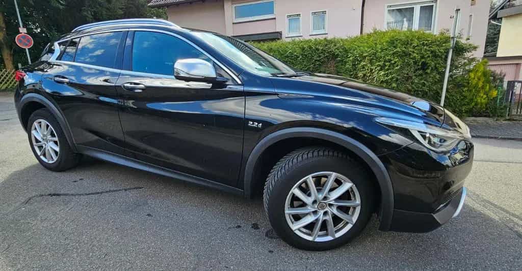 Infiniti QX30 2.2d DCT AWD Premium Tech Premium Tech 11/2016-photo-3