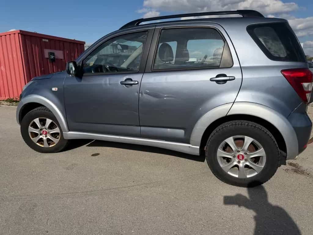Daihatsu Terios 1.5 Top 4WD-KLIMA  -1325699 KM-LEDER 04/2008-photo-5
