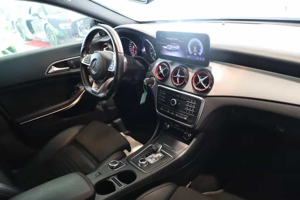Mercedes-Benz CLA 45 AMG 4Matic *PANORAMA*PDC*LED 06/2016-photo-32