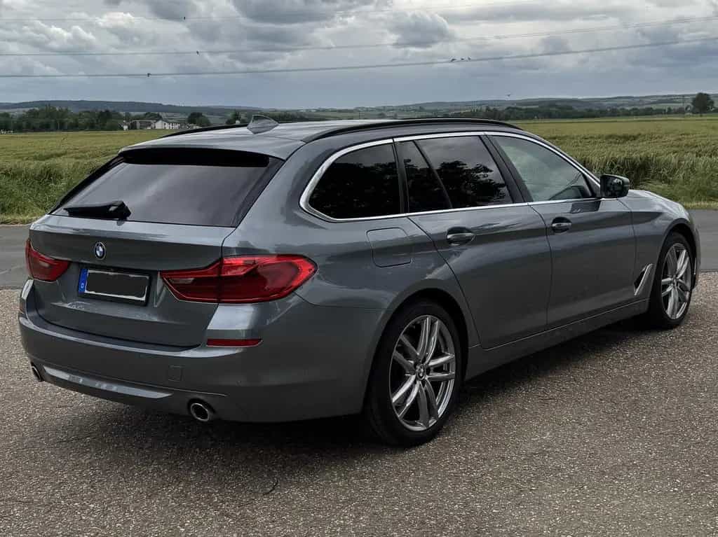 BMW 520 d Touring A - NAVI/KAMERA/AHK/PANO 12/2018-photo-2