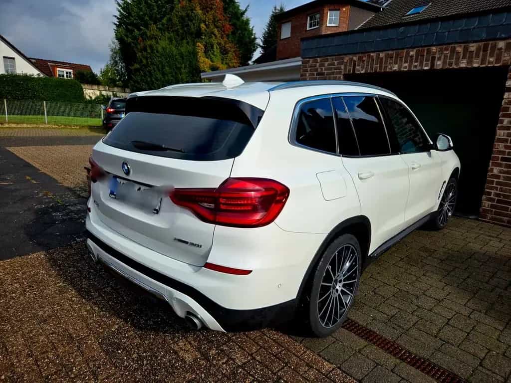 BMW X3 xDrive30i, Luxury Line, Top gepflegt 12/2020-photo-1