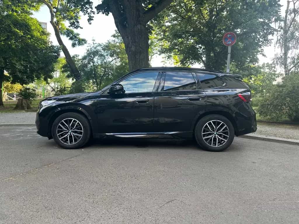 BMW X1 sDrive18i M Sport AHK Aktivsitz Kamera Drivin 01/2023-photo-3