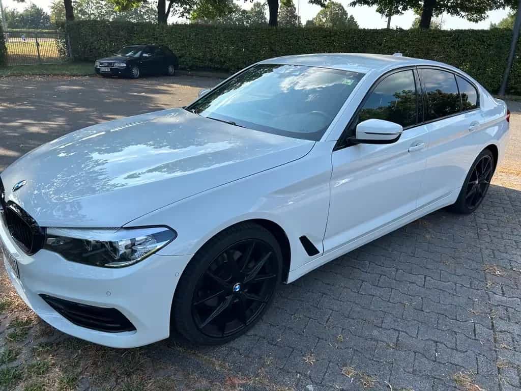 BMW 520 i A - 20 Zoll (8-Fach Bereifung) 01/2019-photo-1