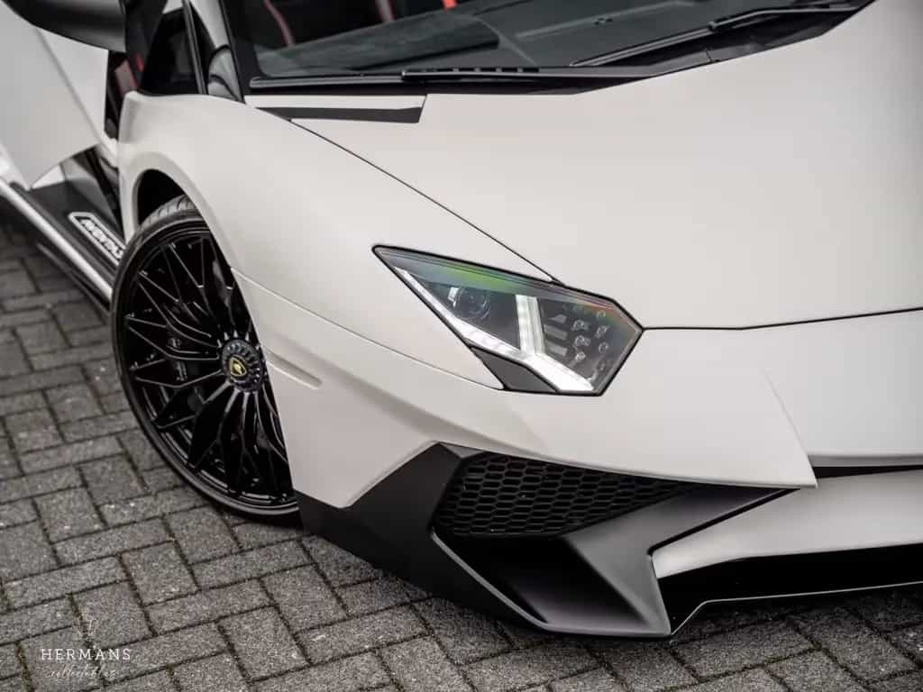 Lamborghini Aventador SV 750-4 V12 Roadster / 1/500 / Ad Per 03/2017-photo-1