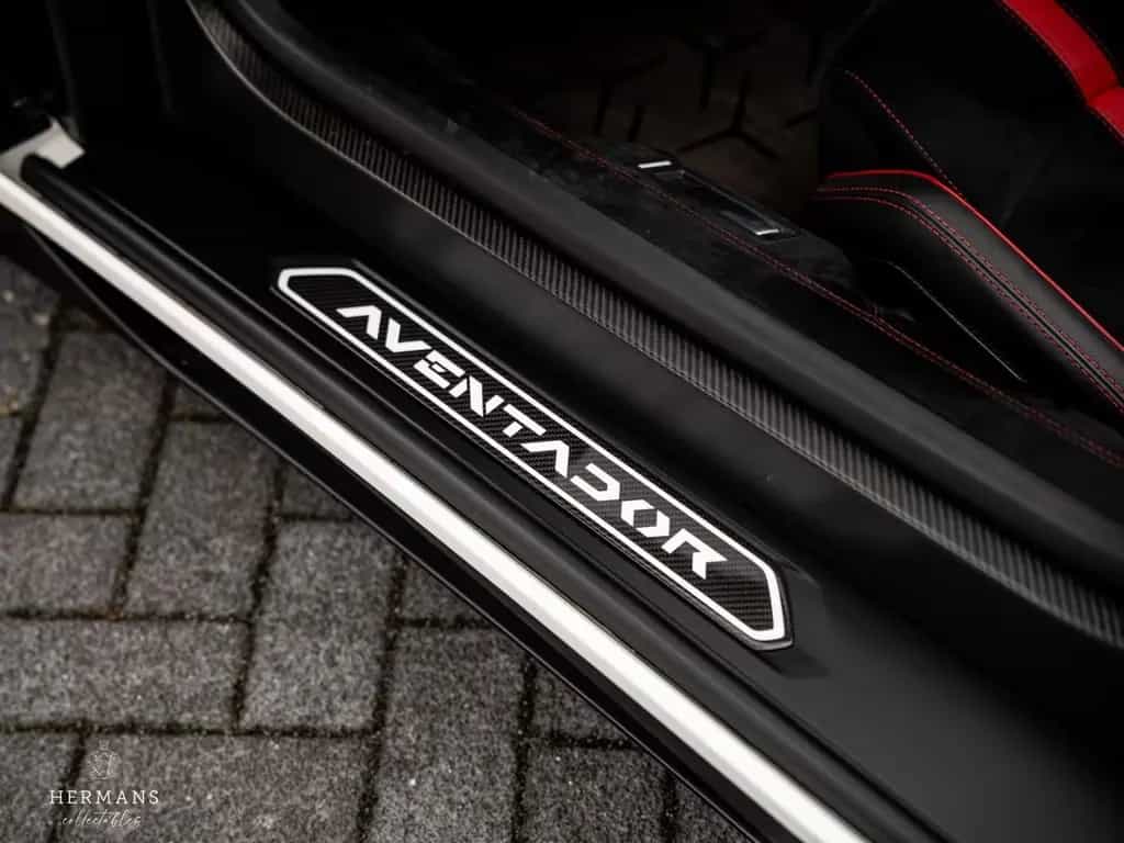 Lamborghini Aventador SV 750-4 V12 Roadster / 1/500 / Ad Per 03/2017-photo-9