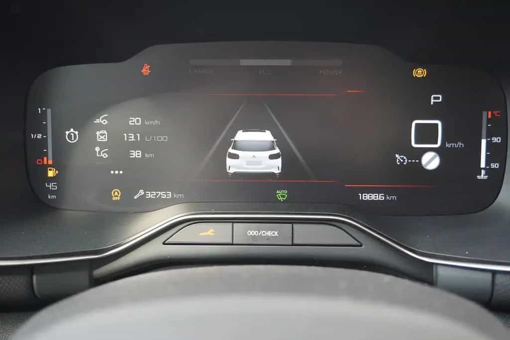 Citroën C5 Aircross 1.2 M-Hybrid Plus Aut. LED Navi 360° 03/2025-photo-13