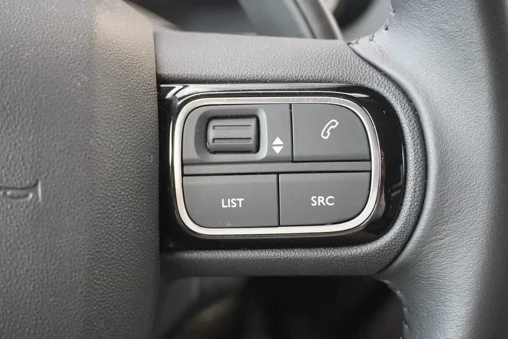 Citroën C5 Aircross 1.2 M-Hybrid Plus Aut. LED Navi 360° 03/2025-photo-15