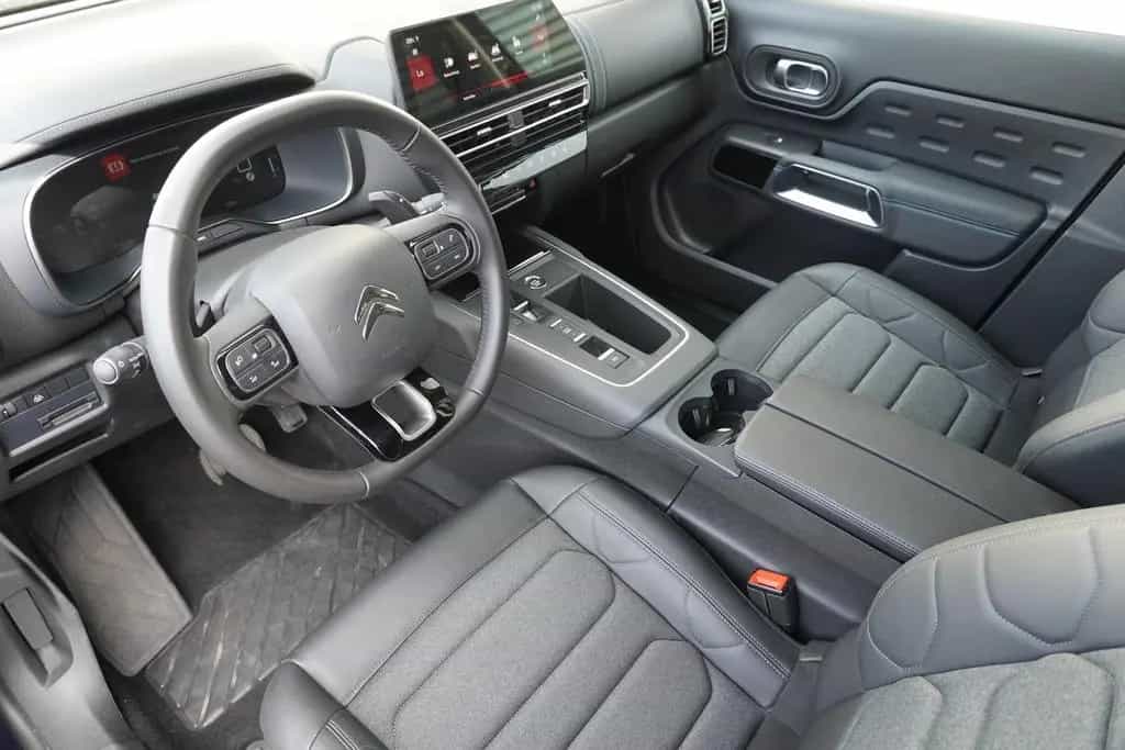 Citroën C5 Aircross 1.2 M-Hybrid Plus Aut. LED Navi 360° 03/2025-photo-9