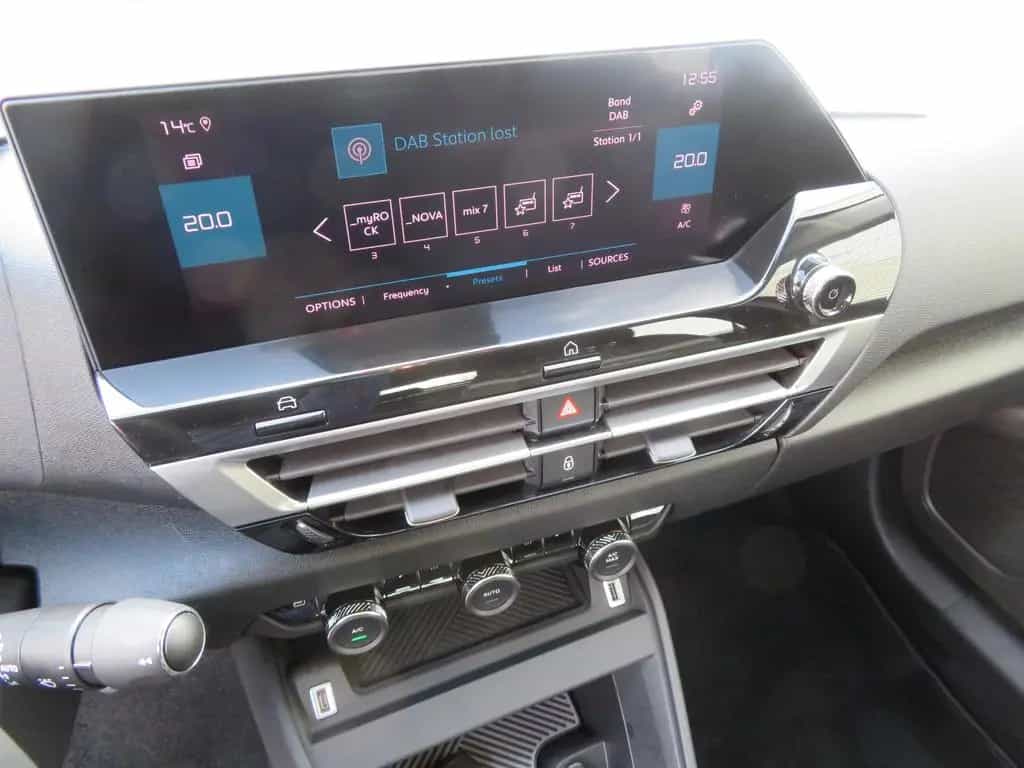 Citroën C4 1.2 Puretech 100 Feel*Navi*Kamera*LED*DAB* 03/2022-photo-5