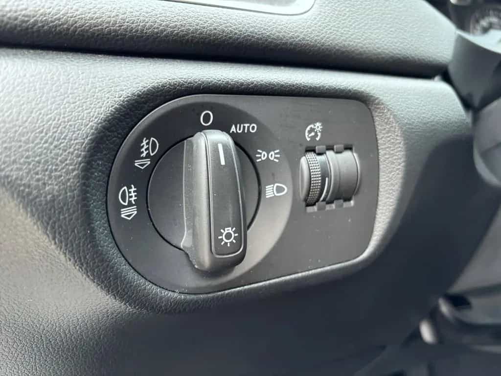 Audi Q3 2.0 TFSI Quattro*S-Line*Auto*Leder*Navi*Xenon 11/2012-photo-33