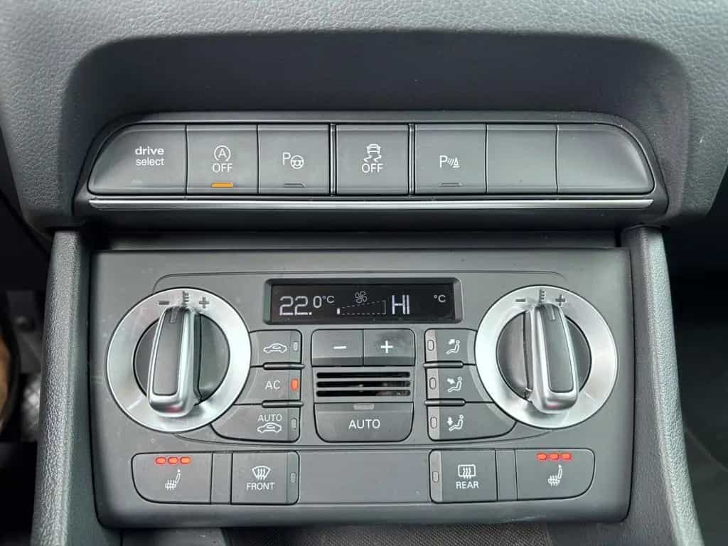 Audi Q3 2.0 TFSI Quattro*S-Line*Auto*Leder*Navi*Xenon 11/2012-photo-34