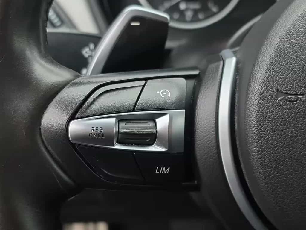 BMW X1 xDrive 20 d M-Sport Automatik 06/2017-photo-24