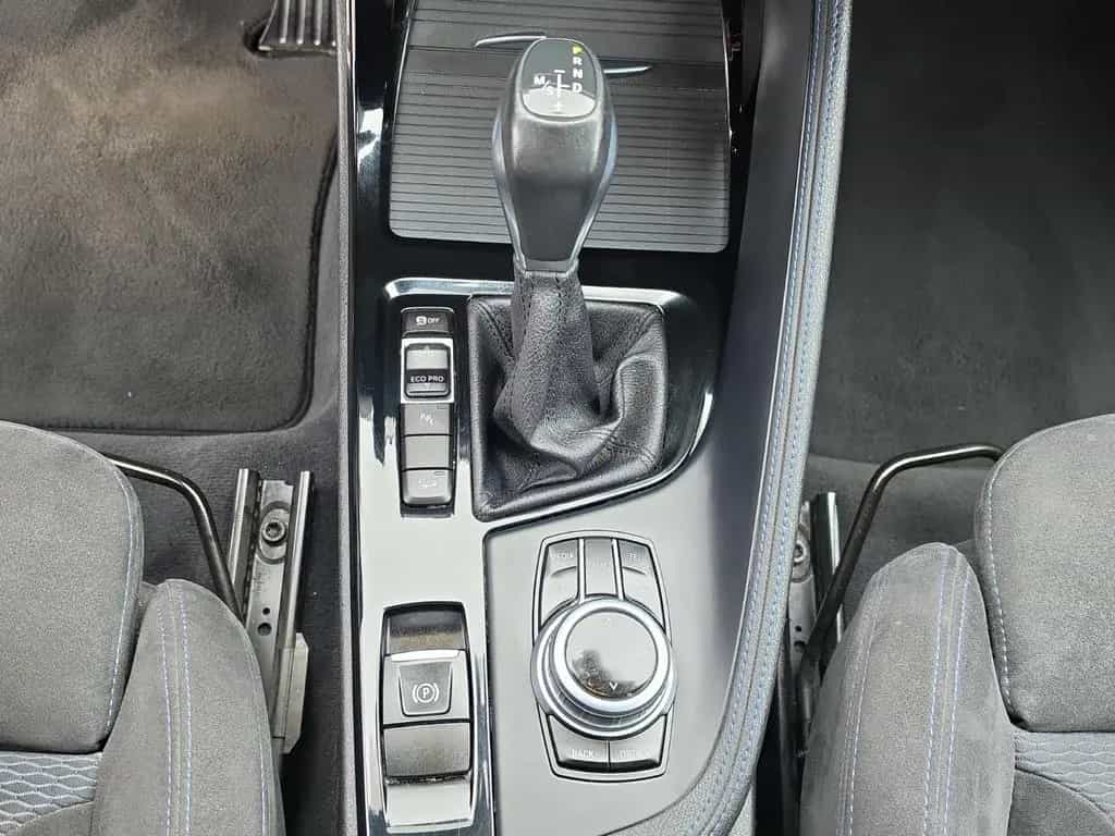 BMW X1 xDrive 20 d M-Sport Automatik 06/2017-photo-27