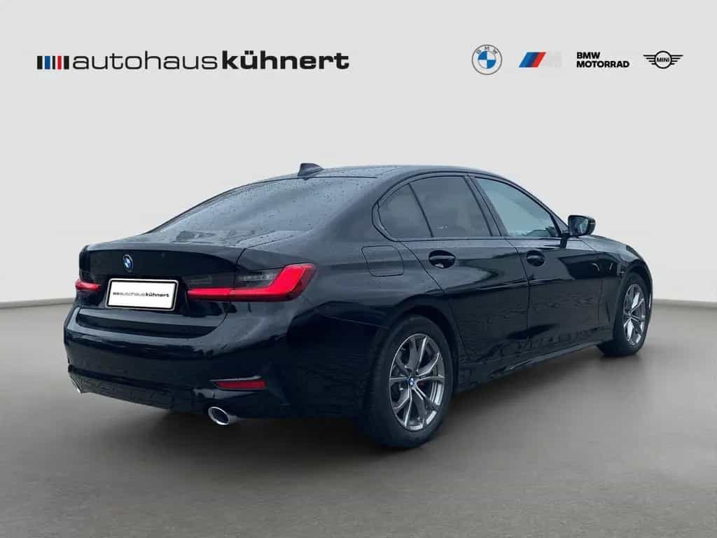 BMW 320 d Limousine Sport Line LED DrvAss AHK HUD RFK 10/2019-photo-5