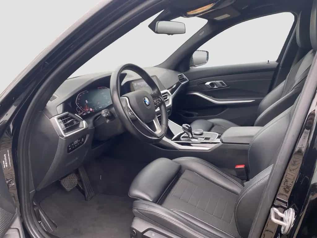 BMW 320 d Limousine Sport Line LED DrvAss AHK HUD RFK 10/2019-photo-9