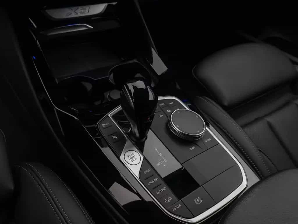 BMW X3 xD20i M Sport Laser Kamera DAB HiFi Komfort 09/2022-photo-21