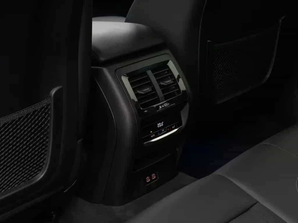 BMW X3 xD20i M Sport Laser Kamera DAB HiFi Komfort 09/2022-photo-28