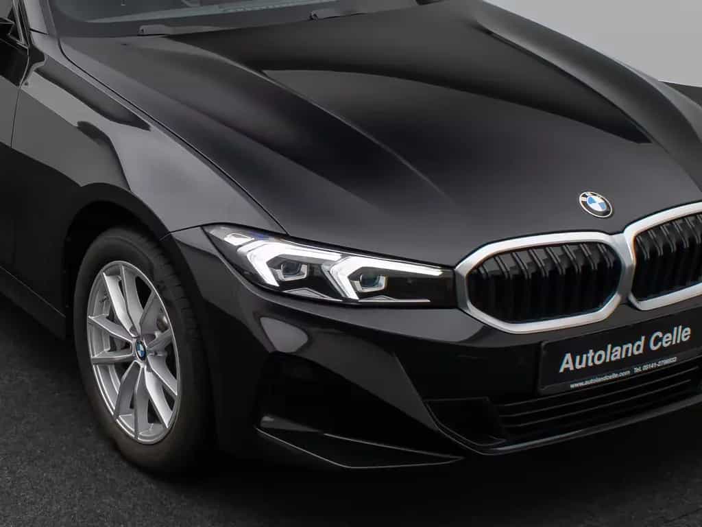 BMW 330 i xD DAB HUD CockPitPro PDCFernlichtassist 10/2022-photo-15