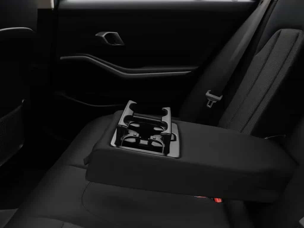 BMW 330 i xD DAB HUD CockPitPro PDCFernlichtassist 10/2022-photo-28