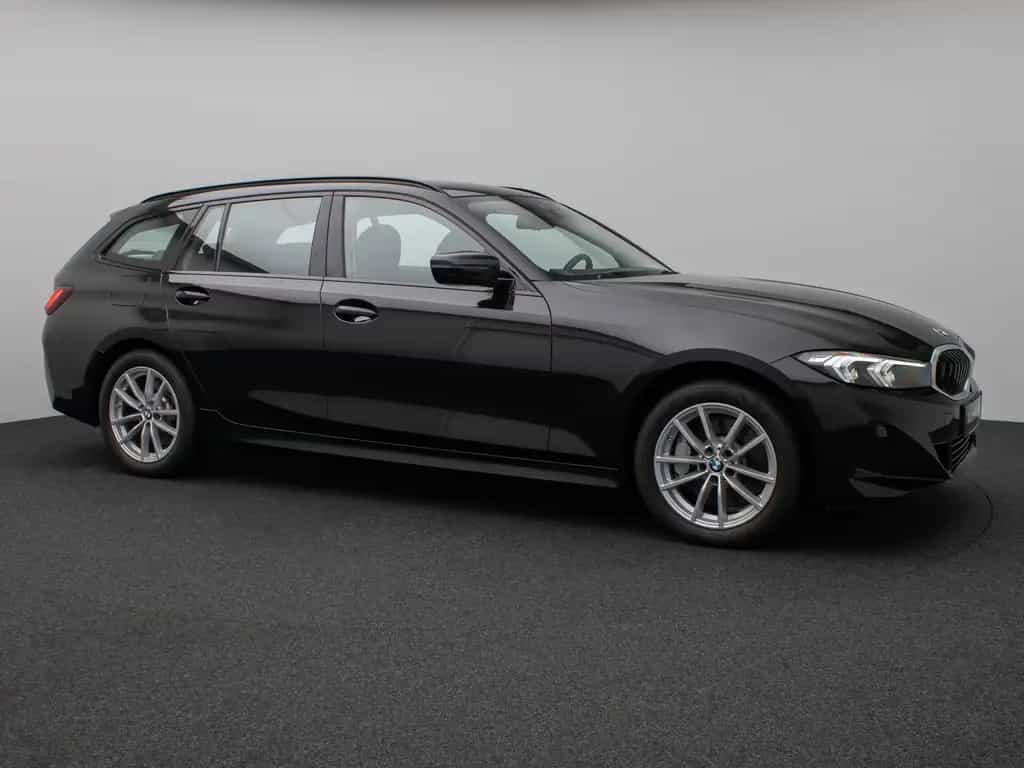 BMW 330 i xD DAB HUD CockPitPro PDCFernlichtassist 10/2022-photo-3