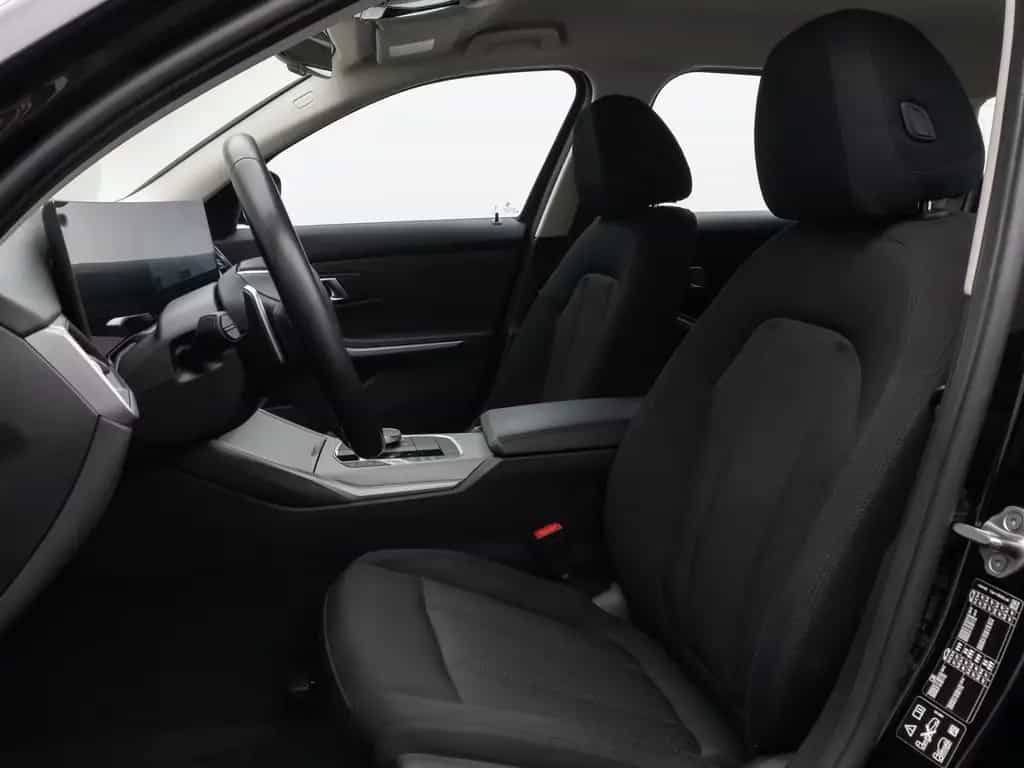 BMW 330 i xD DAB HUD CockPitPro PDCFernlichtassist 10/2022-photo-30