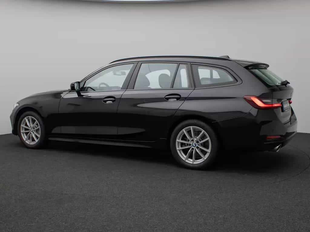 BMW 330 i xD DAB HUD CockPitPro PDCFernlichtassist 10/2022-photo-9