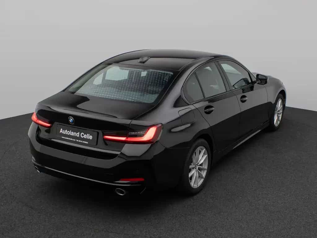 BMW 318 i DAB PDC Widscreen Geschwindigkeitsreg LED 10/2024-photo-6