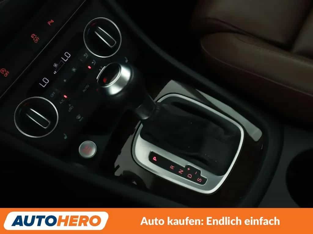 Audi Q3 1.4 TFSI ACT Design Aut.*NAVI*XENON*TEMPO* 01/2016-photo-24