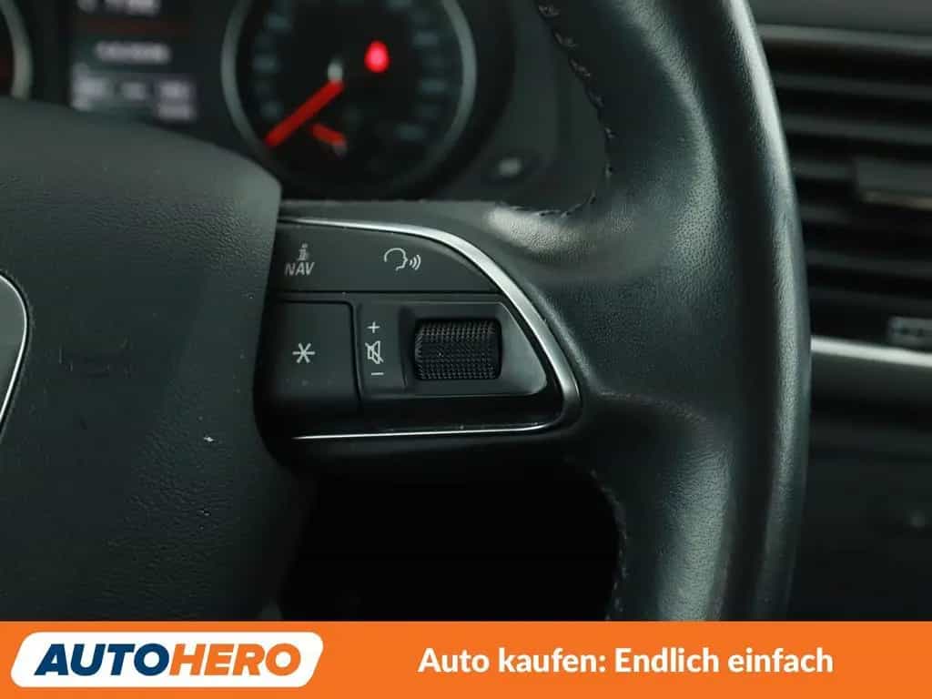 Audi Q3 1.4 TFSI ACT Design Aut.*NAVI*XENON*TEMPO* 01/2016-photo-25