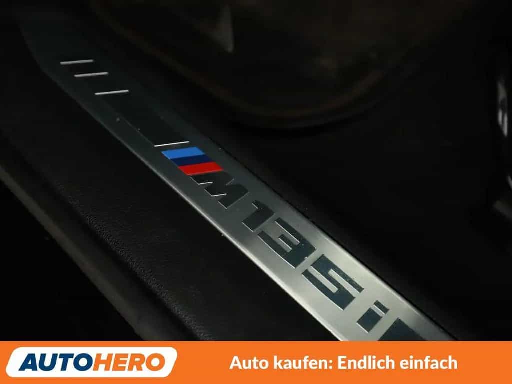 BMW M135 1er M135i xDrive Aut.*NAVI*TEMPO*PDC*SHZ*ALU* 07/2020-photo-32