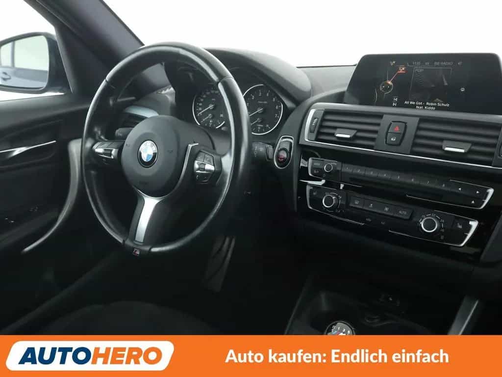BMW 120 1er 120i M Sport*NAVI*TEMPO*PDC*SHZ*LIM* 08/2017-photo-12