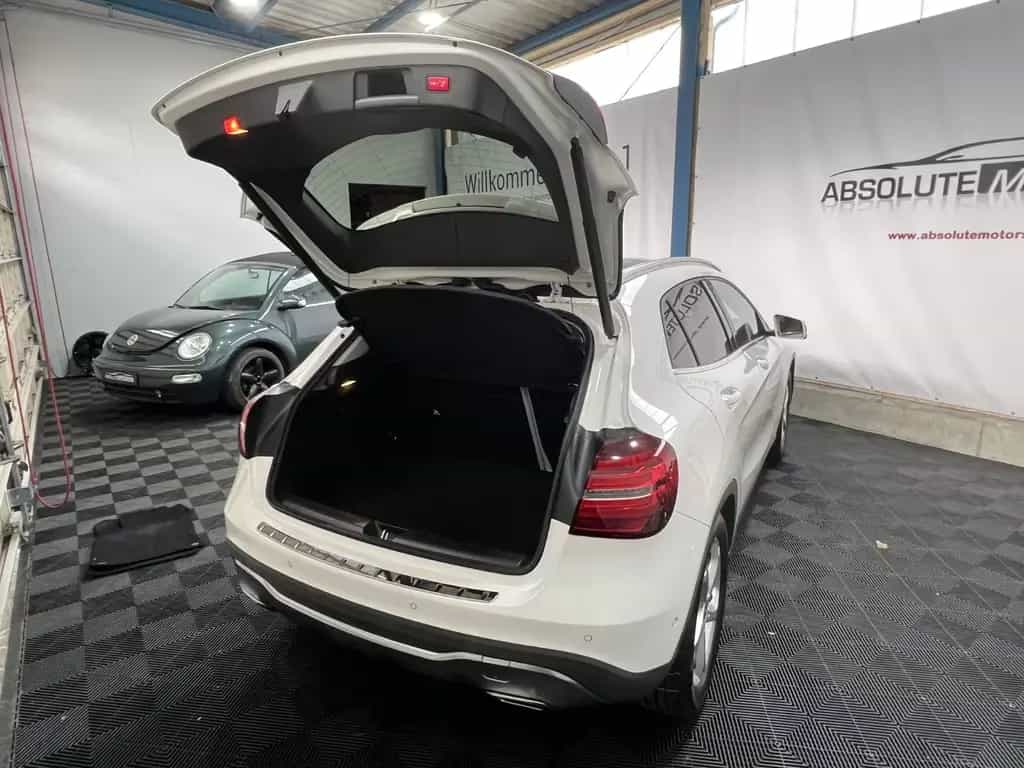 Mercedes-Benz GLA 180 Urban *Autom *LED-SW *Pano *DAB 07/2019-photo-18