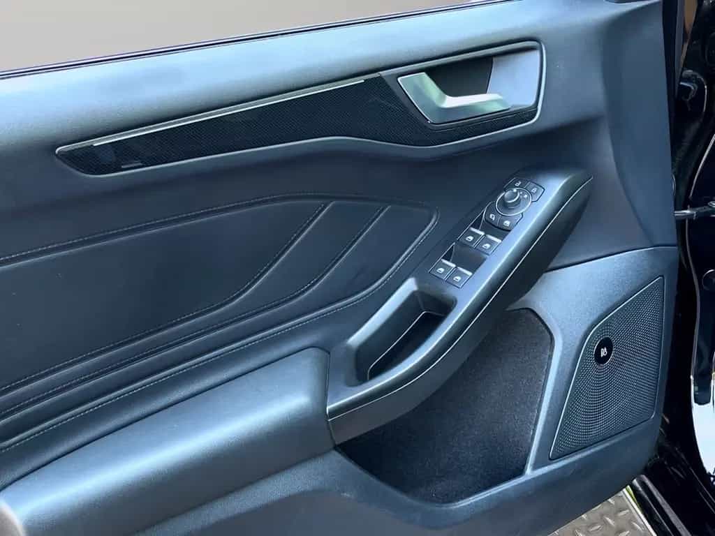 Ford Focus 2,3 ST X PERFORMANCE AUTOM B&O PANO GARANT 02/2023-photo-40