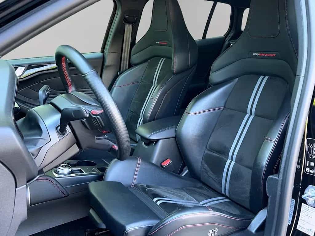Ford Focus 2,3 ST X PERFORMANCE AUTOM B&O PANO GARANT 02/2023-photo-9