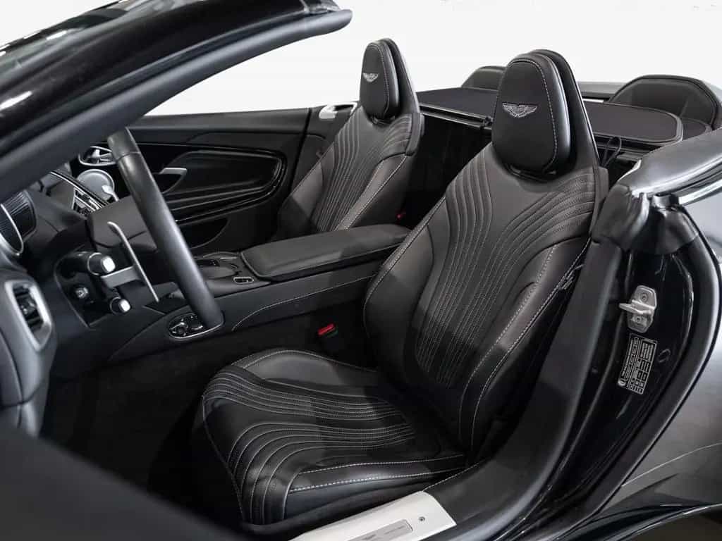 Aston Martin DB11 V8 Volante Aston Martin Hamburg 05/2020-photo-23