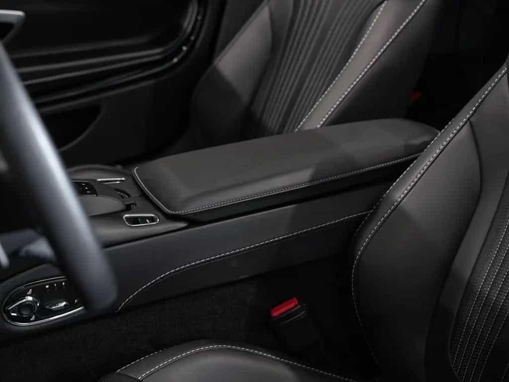 Aston Martin DB11 V8 Volante Aston Martin Hamburg 05/2020-photo-24