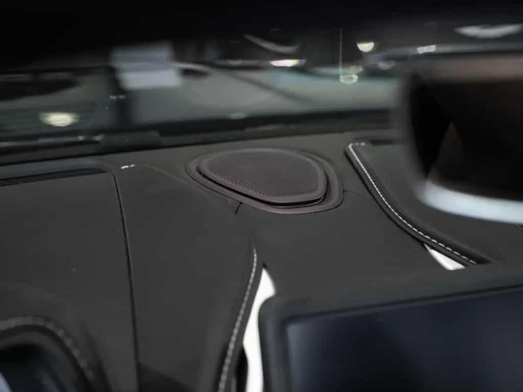 Aston Martin DB11 V8 Volante Aston Martin Hamburg 05/2020-photo-27