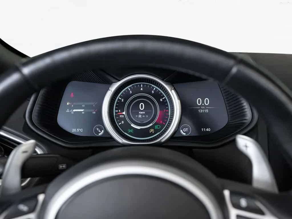 Aston Martin DB11 V8 Volante Aston Martin Hamburg 05/2020-photo-5