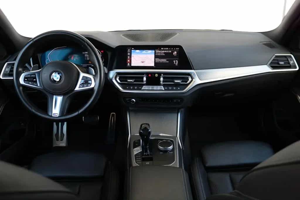 BMW 320 d xDrive Tour.*M Sport.*Laserlicht*Head-Up* 06/2021-photo-2