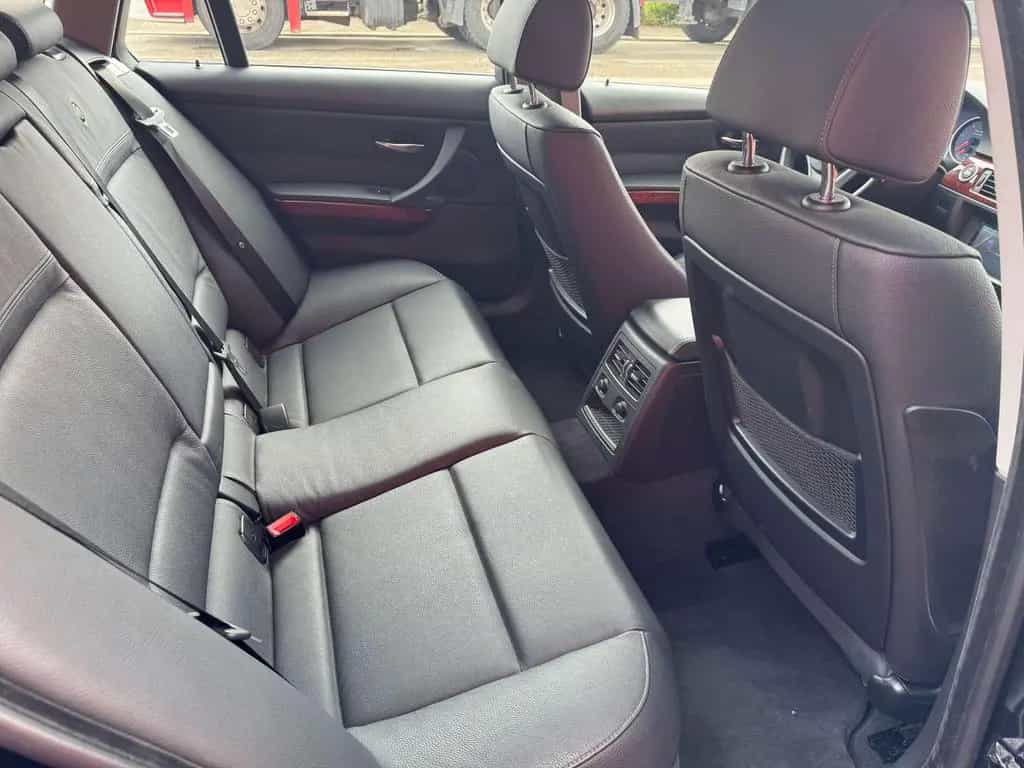 ALPINA D3 BMW Alpina D3 Biturbo E90, org. 93.000 km 02/2010-photo-22