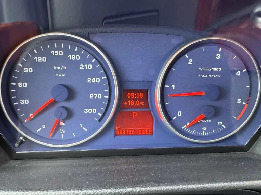 ALPINA D3 BMW Alpina D3 Biturbo E90, org. 93.000 km 02/2010-photo-25