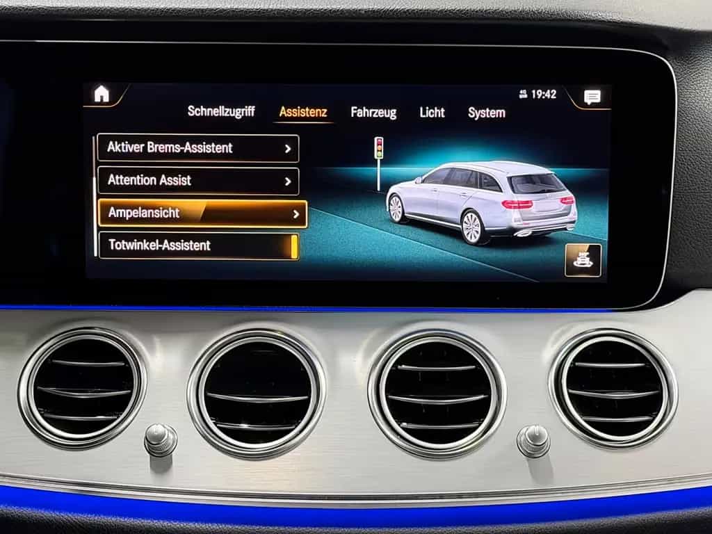Mercedes-Benz E 200 D T 9G-TRONIC AVANTGARDE*TOP-ZUSTAND* 02/2021-photo-11