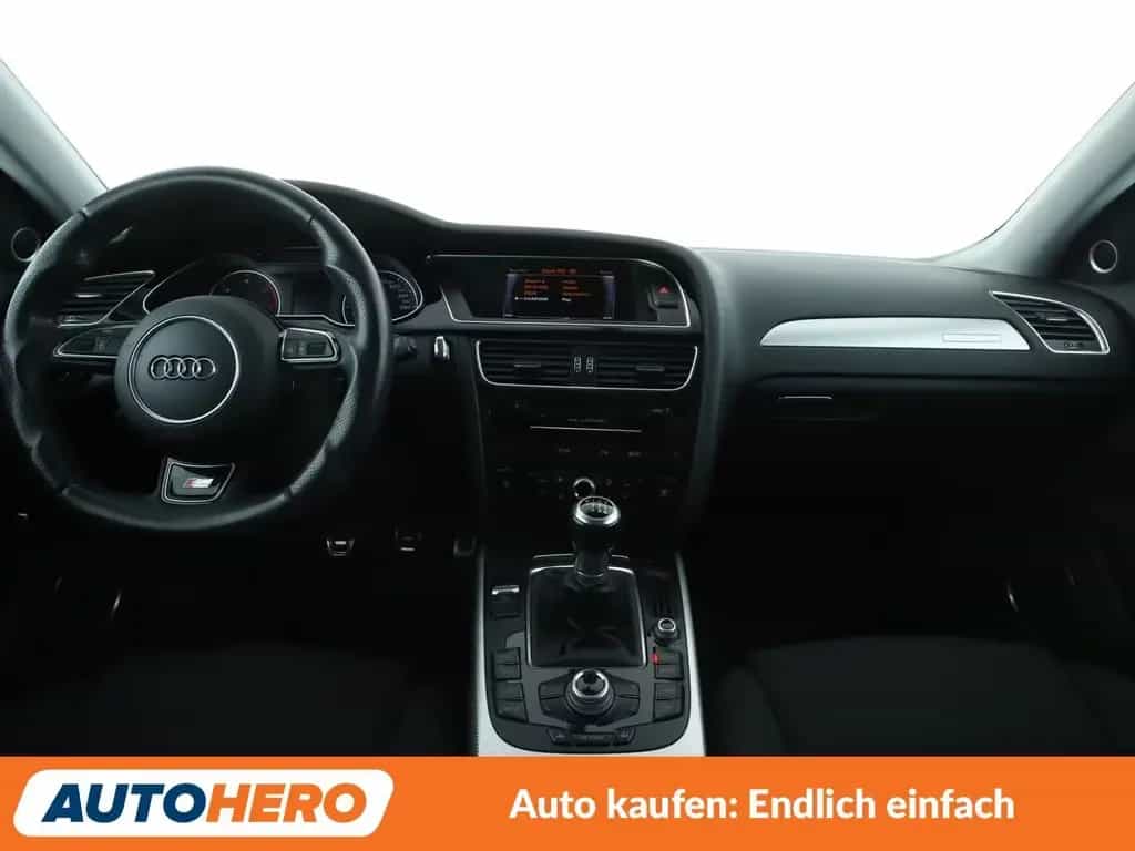 Audi A4 2.0 TDI quattro Ambition*NAVI*XENON*TEMPO*PDC 09/2015-photo-11